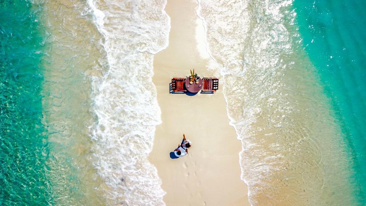ホテル Escapism Maldives Feridhoo エクステリア 写真