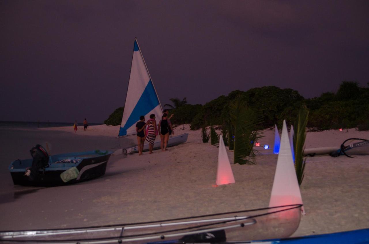 ホテル Escapism Maldives Feridhoo エクステリア 写真